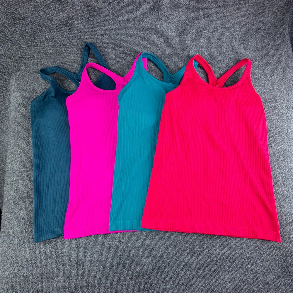**SOLD**Attarco Lot of 4 Womens Large Ribbed Bra Tank Top Racerback Athletic